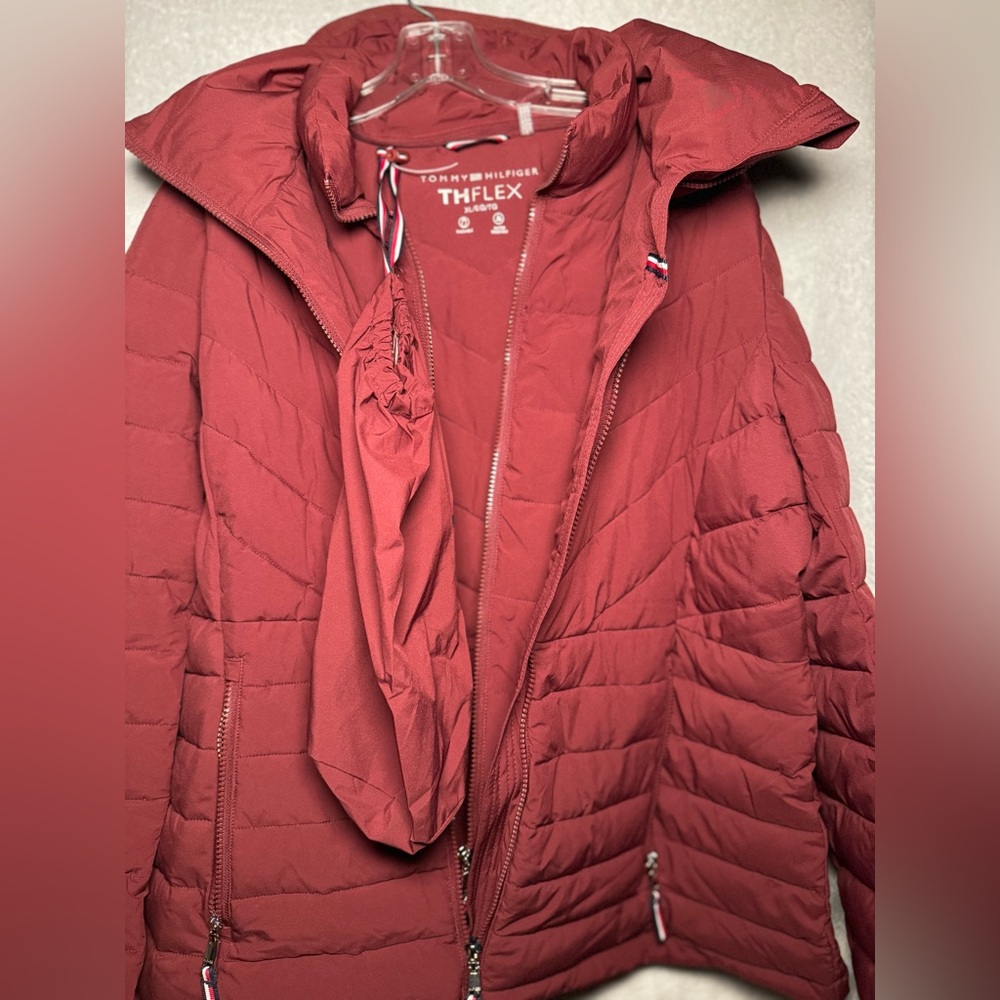 Super Warm Water 💦 Resistant  
Tommy Hilfiger Coat